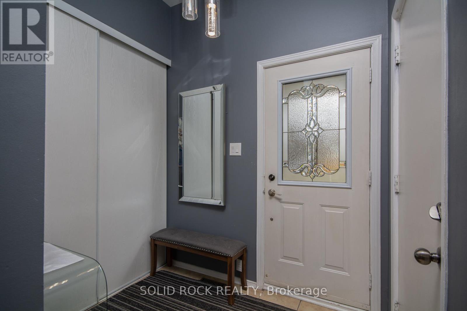 61 Flowertree Crescent