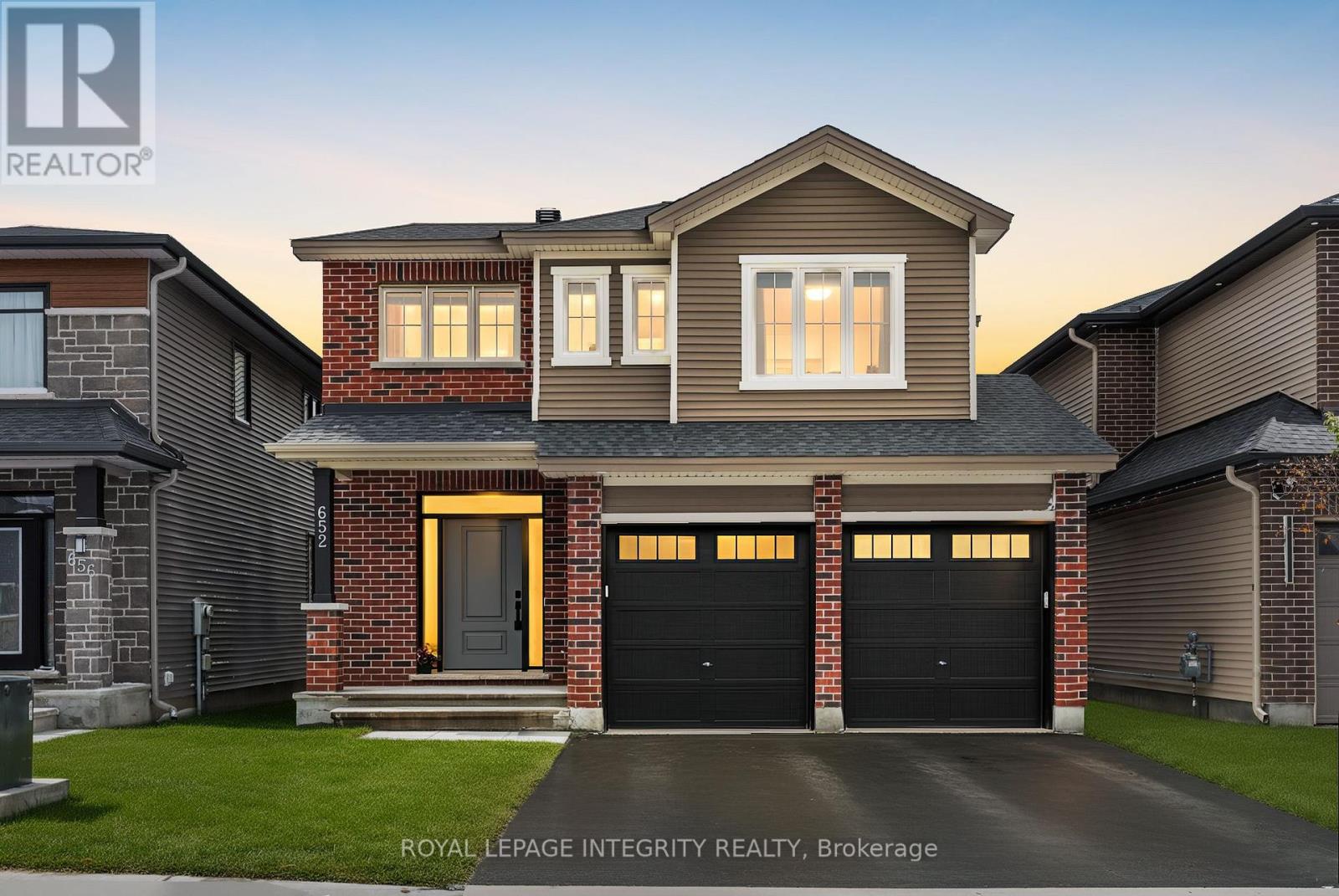 652 Moonflower Crescent