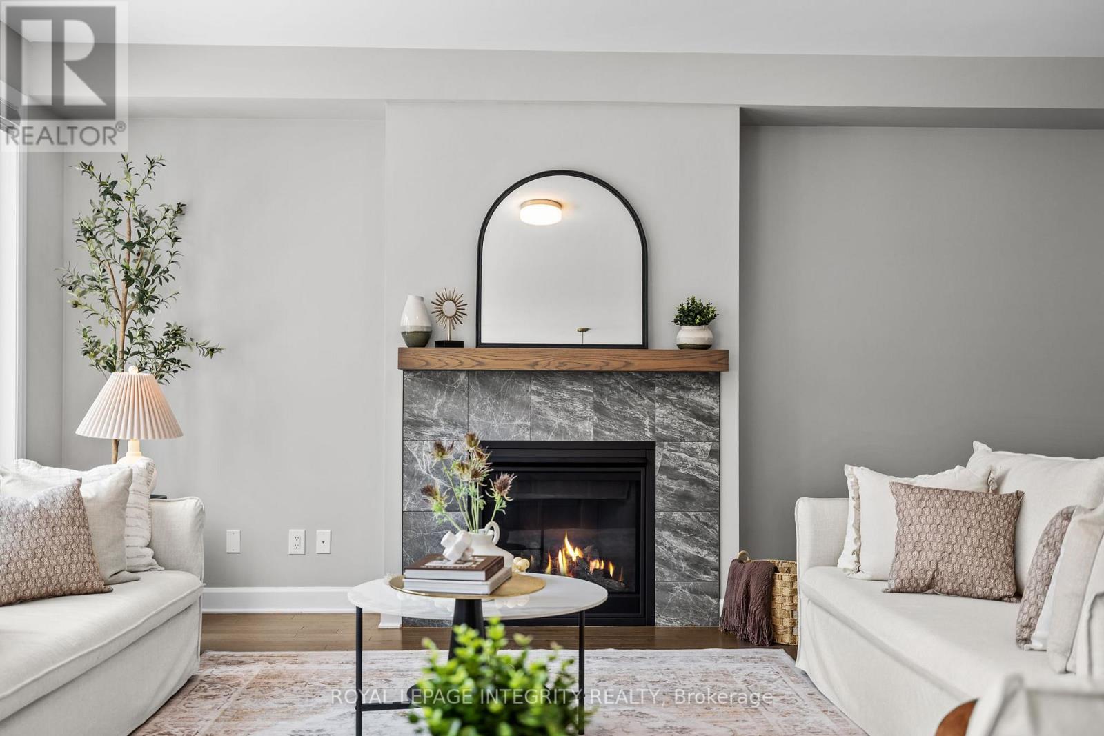 652 Moonflower Crescent