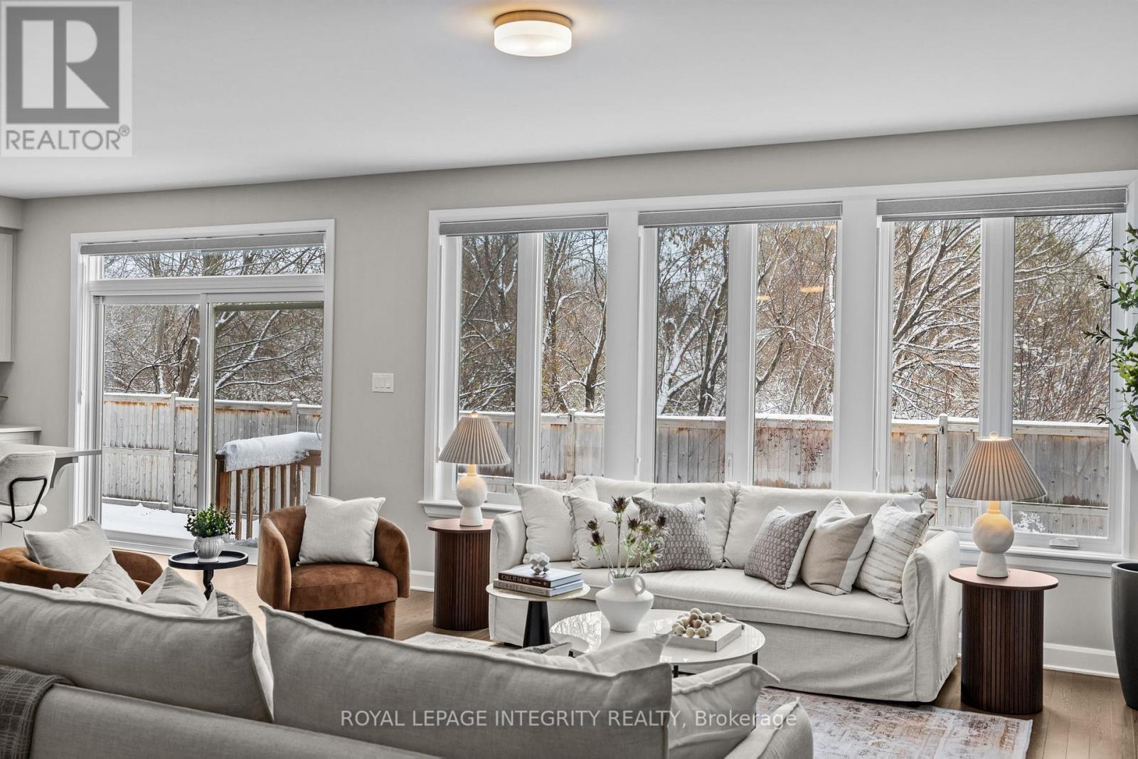 652 Moonflower Crescent