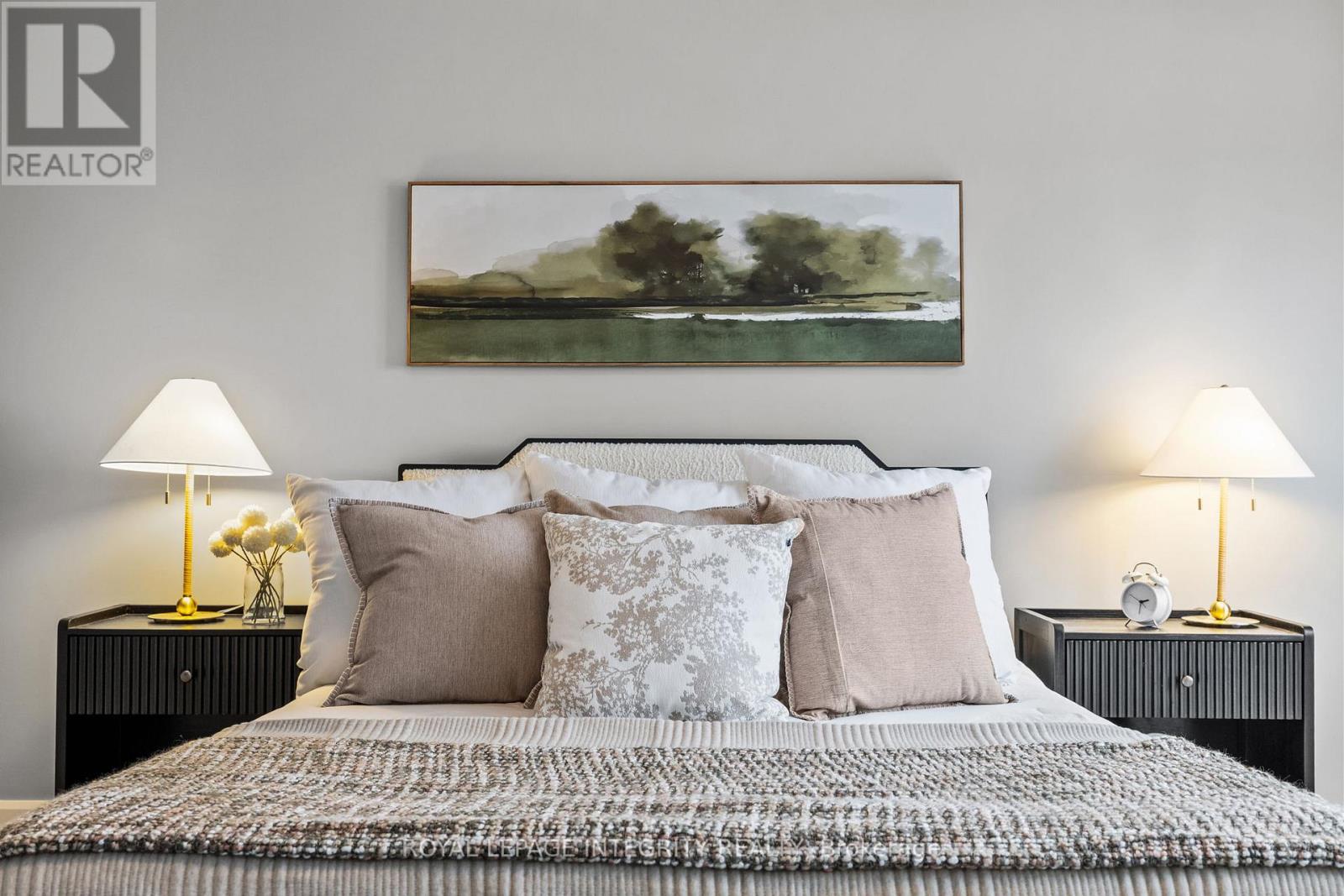 652 Moonflower Crescent