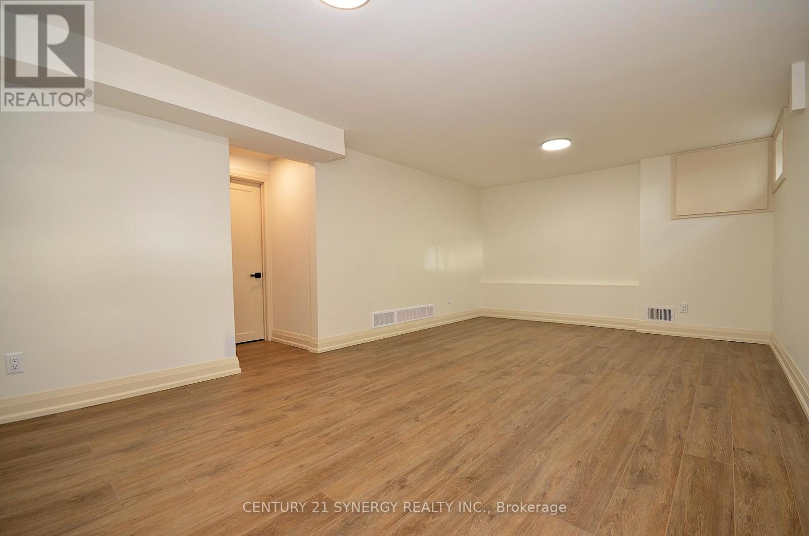 28 - 660 Hochelaga Street