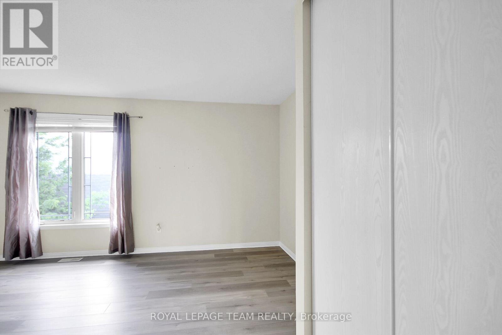 16 - 414 Hillsboro Private