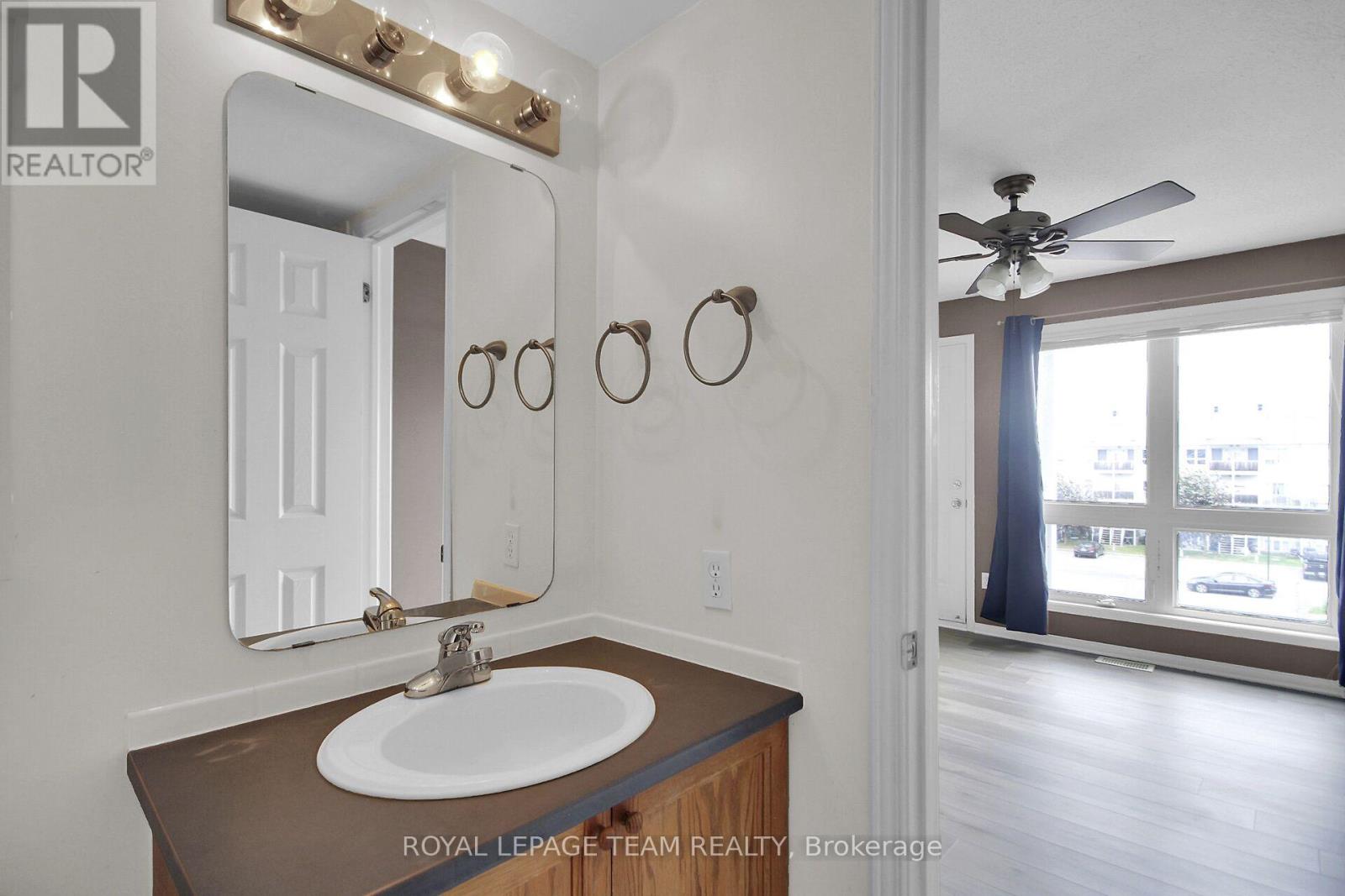 16 - 414 Hillsboro Private