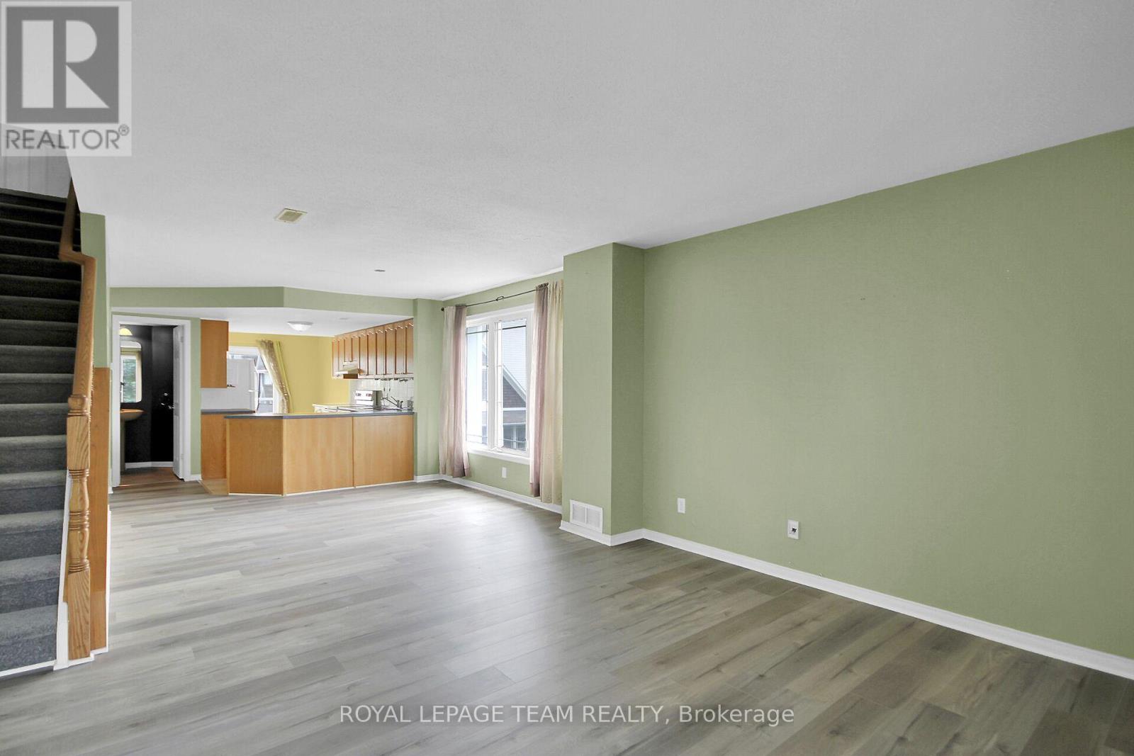 16 - 414 Hillsboro Private