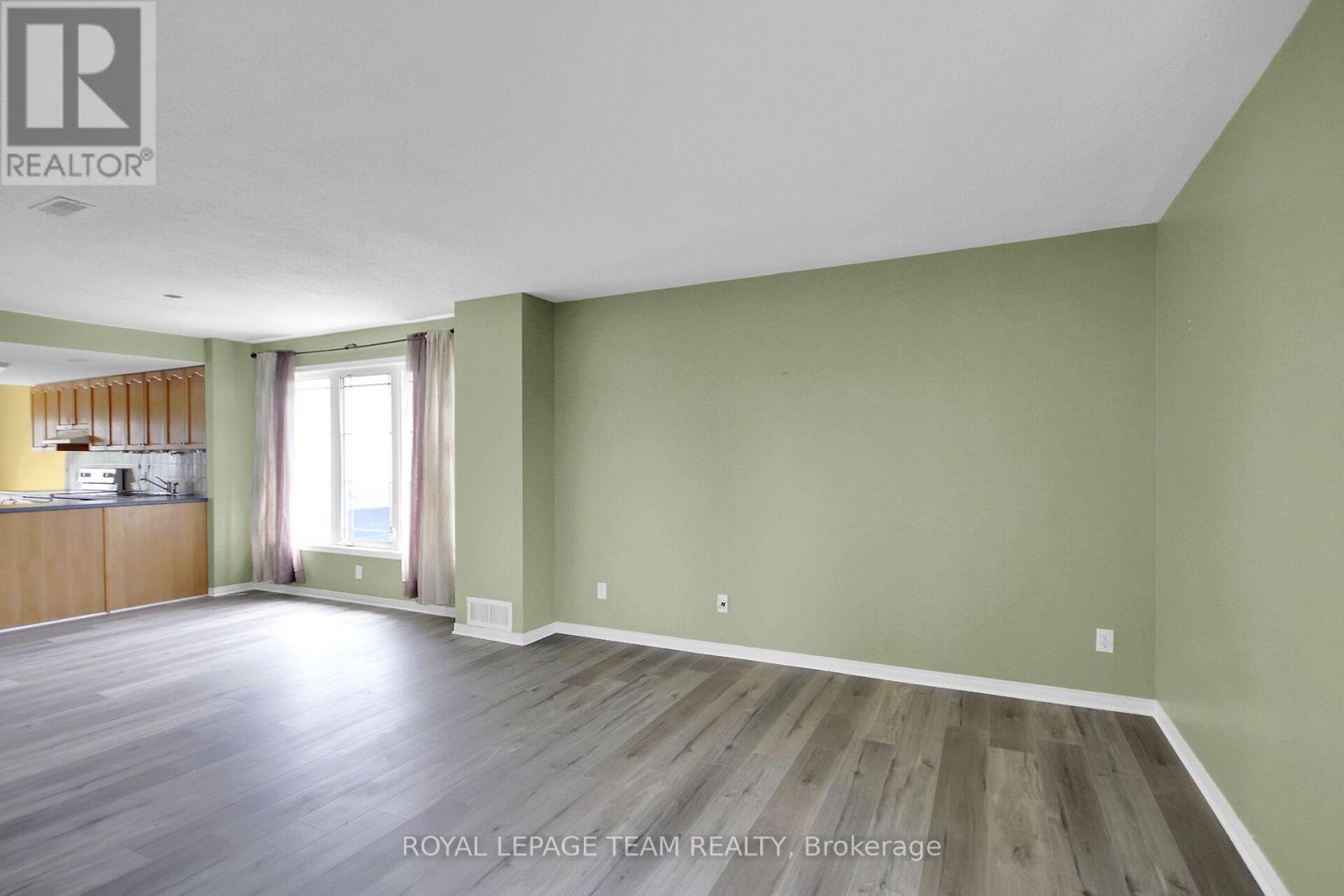 16 - 414 Hillsboro Private