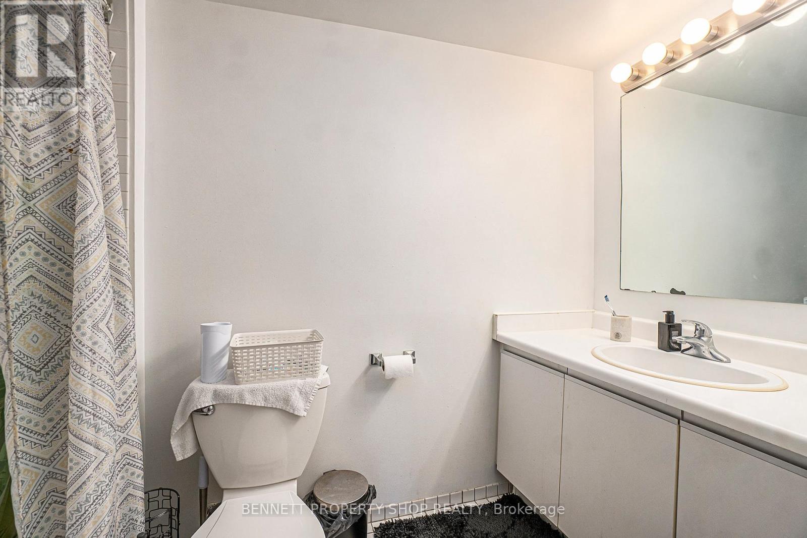 1210 - 2760 Carousel Crescent