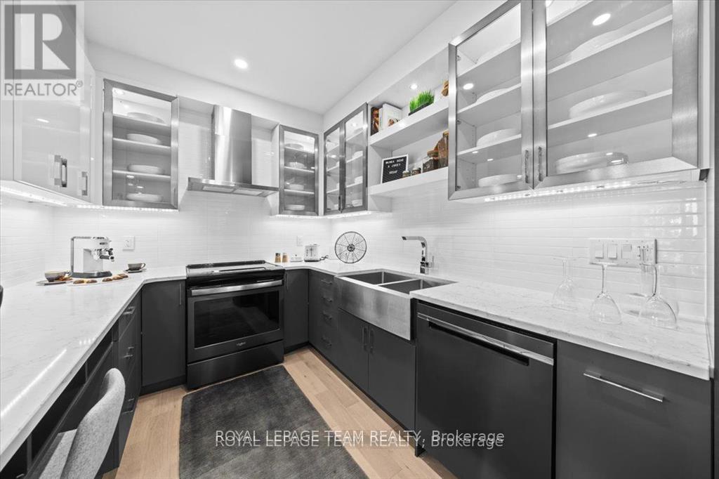 203 - 2376 Tenth Line Road