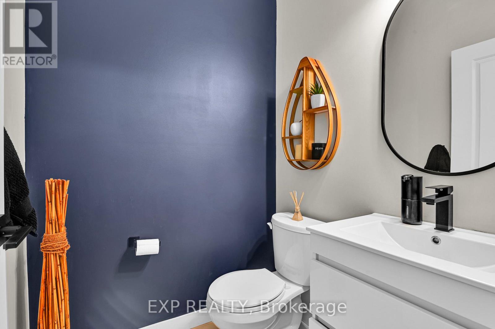 364 Gloaming Crescent