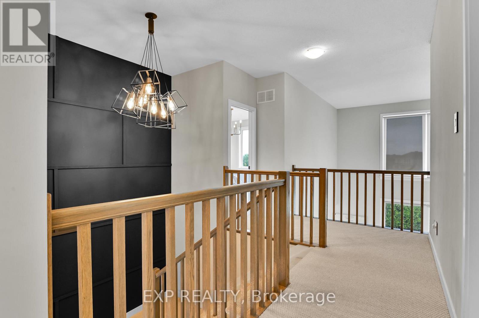 364 Gloaming Crescent