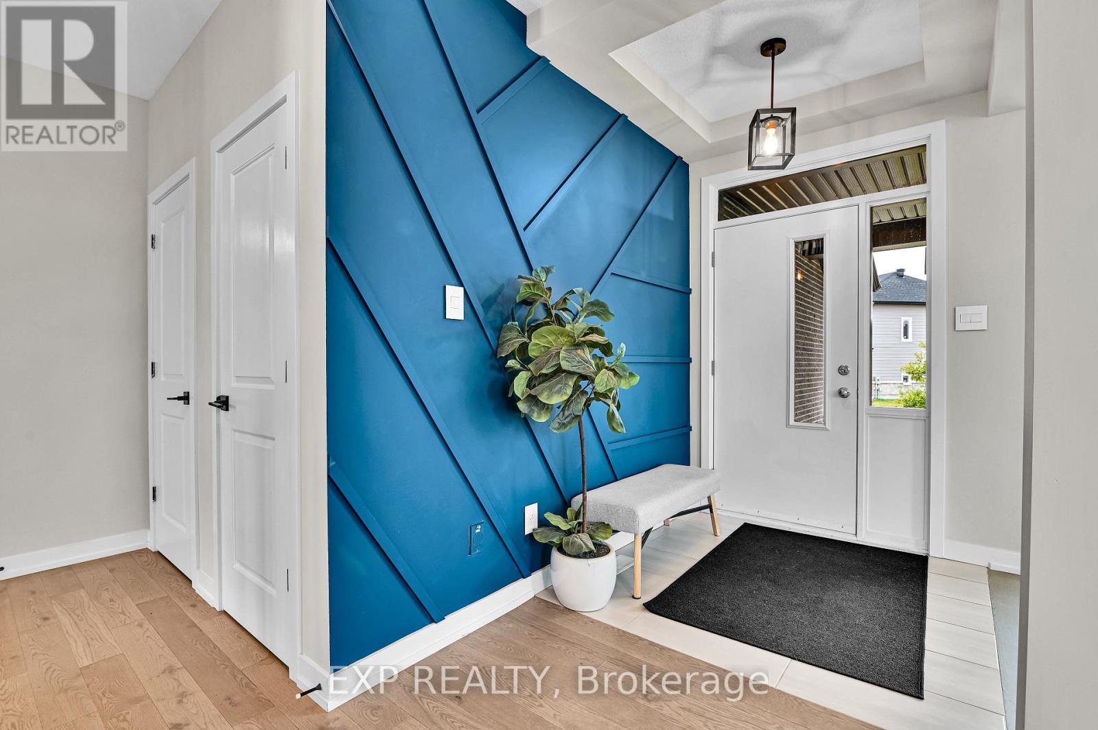 364 Gloaming Crescent