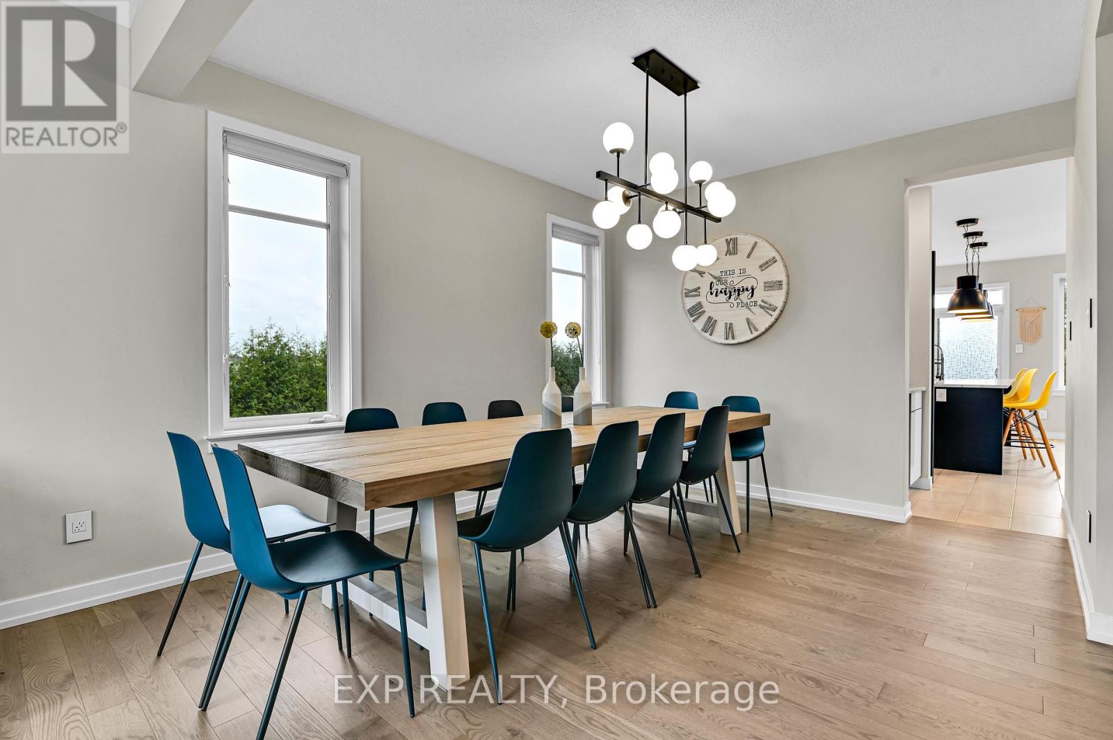 364 Gloaming Crescent