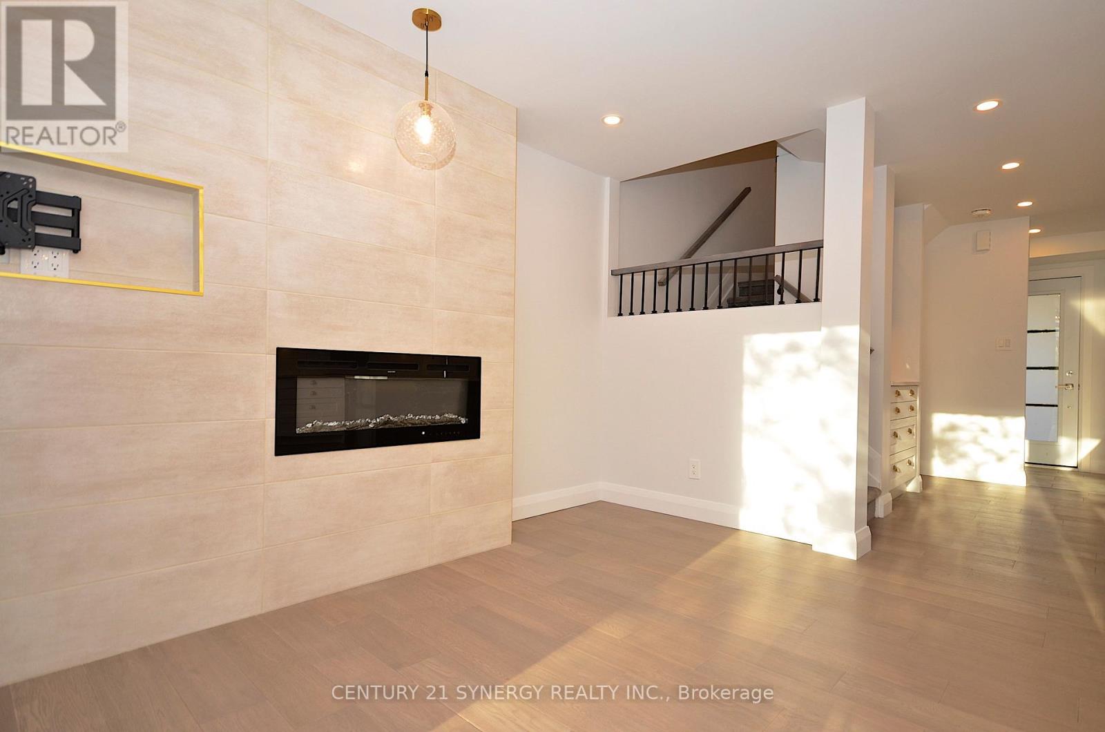 26 - 660 Hochelaga Street