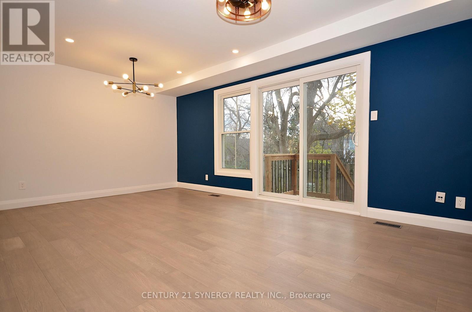 26 - 660 Hochelaga Street