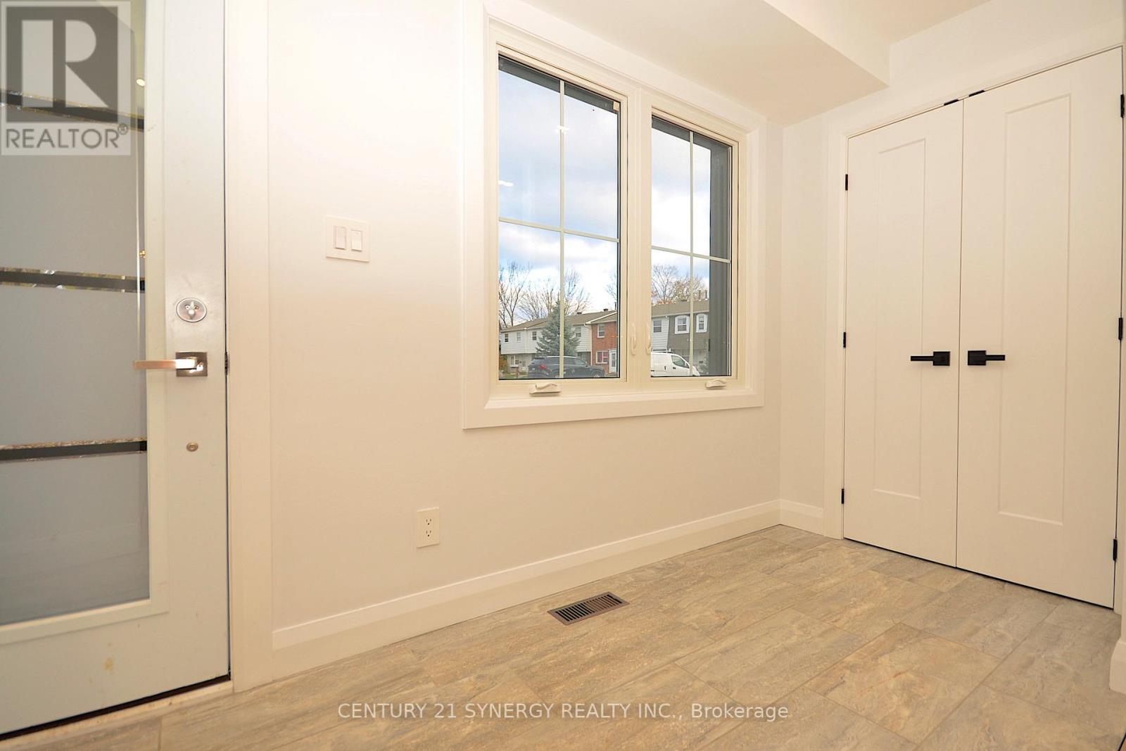 26 - 660 Hochelaga Street