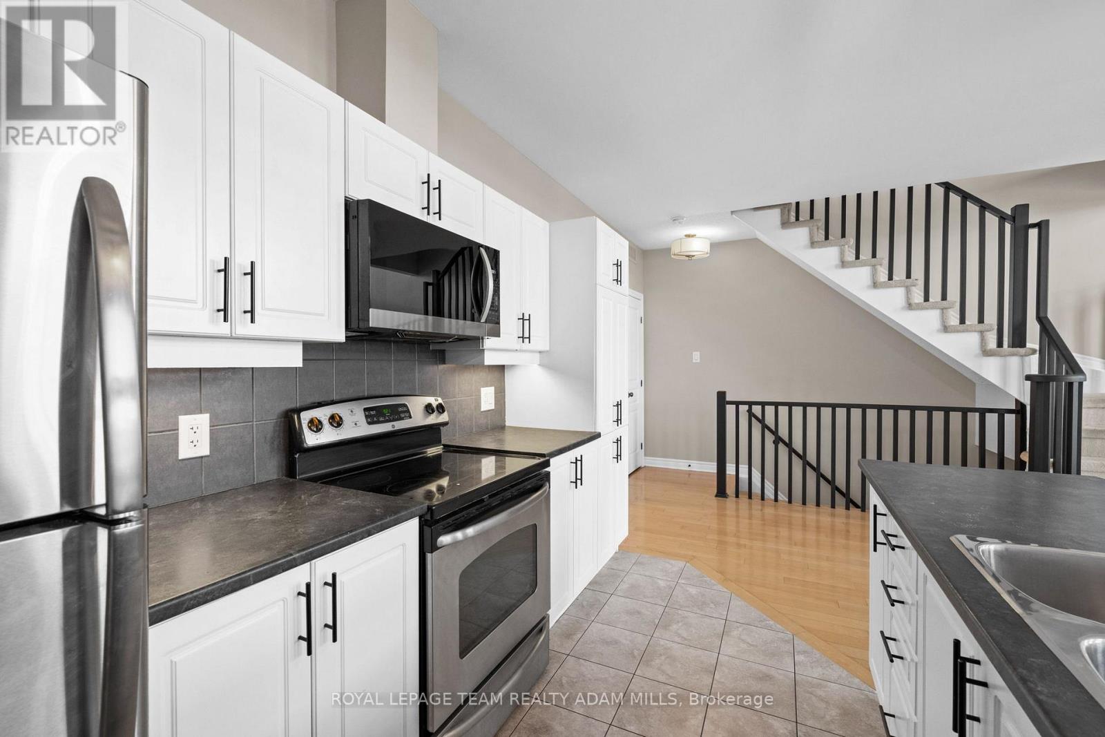 24 - 103 Eye Bright Crescent