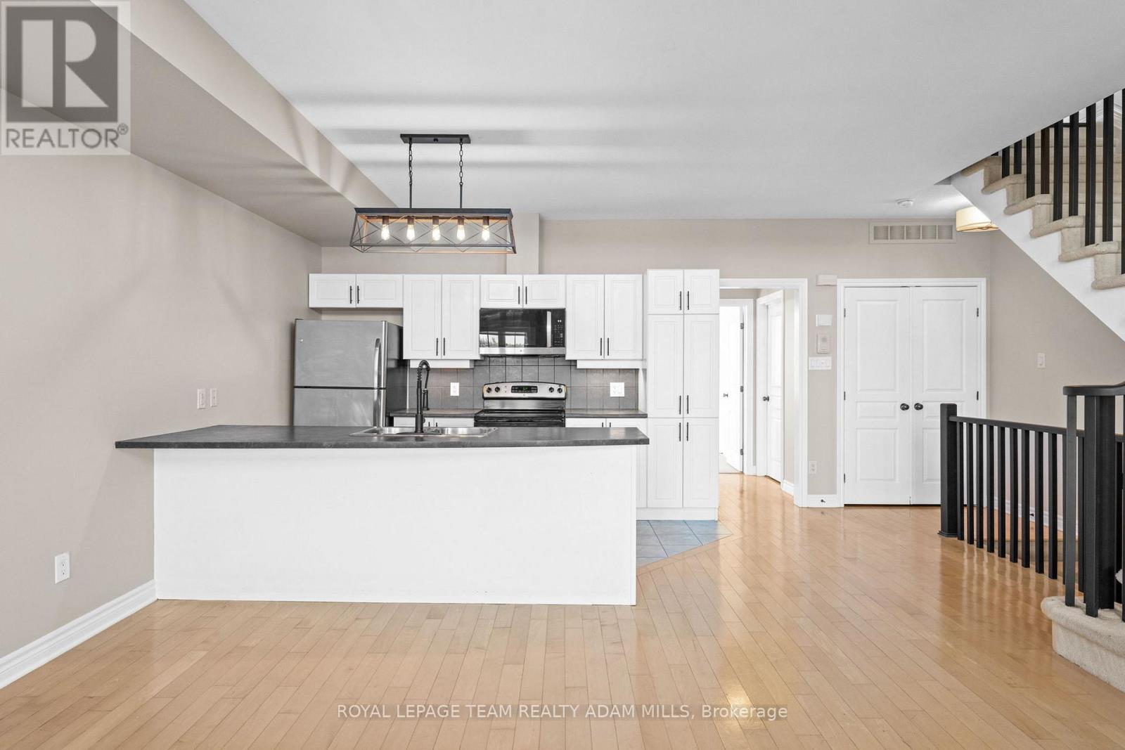 24 - 103 Eye Bright Crescent