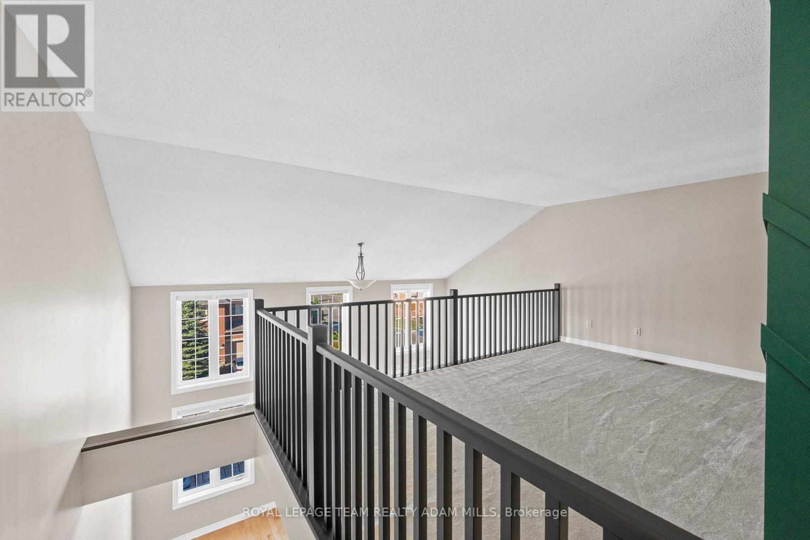 24 - 103 Eye Bright Crescent