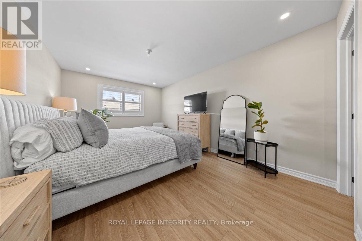 355 Crossway Terrace