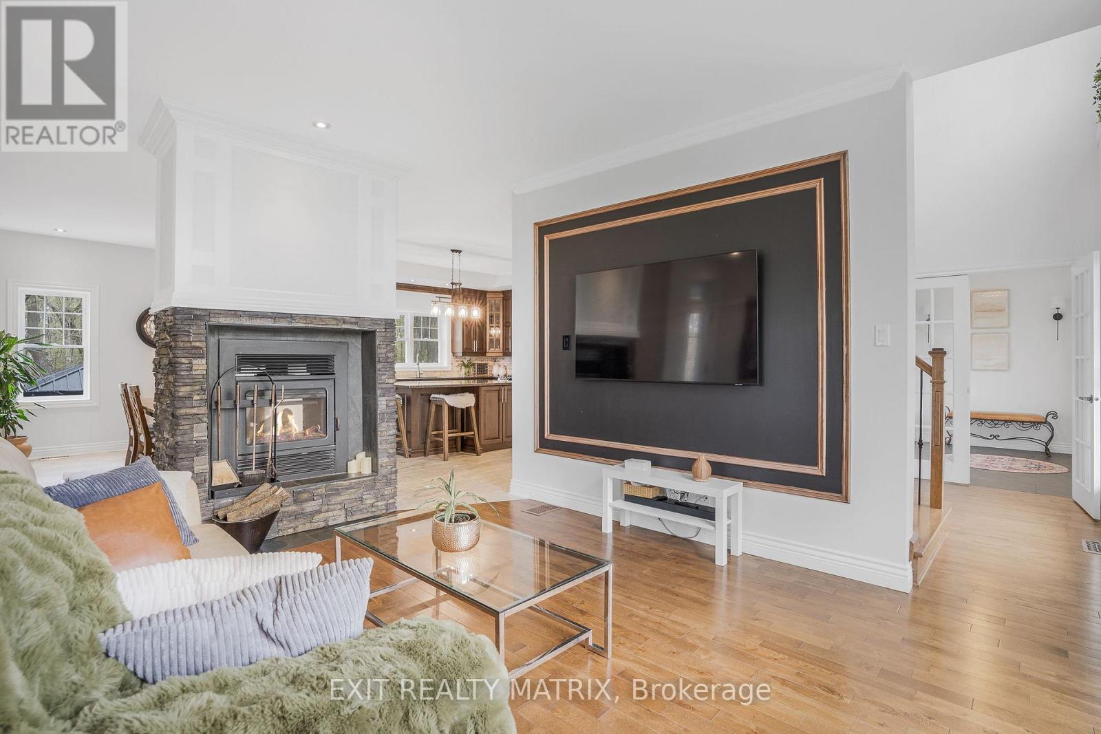 5 - 64 Radstock Lane