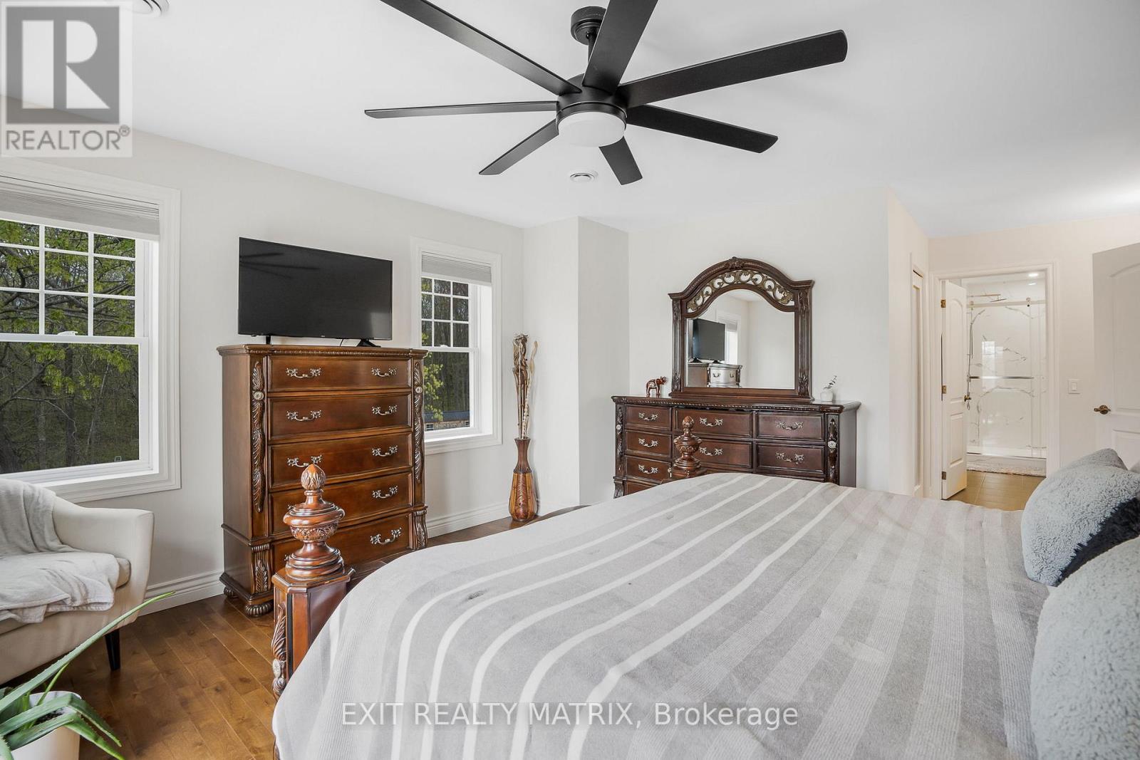 5 - 64 Radstock Lane