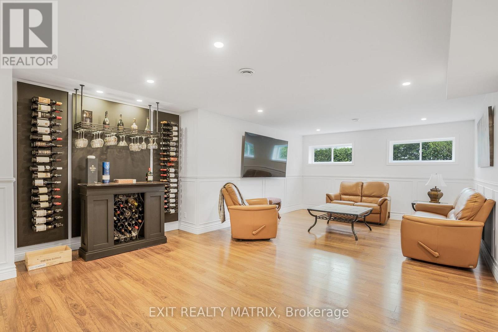 5 - 64 Radstock Lane