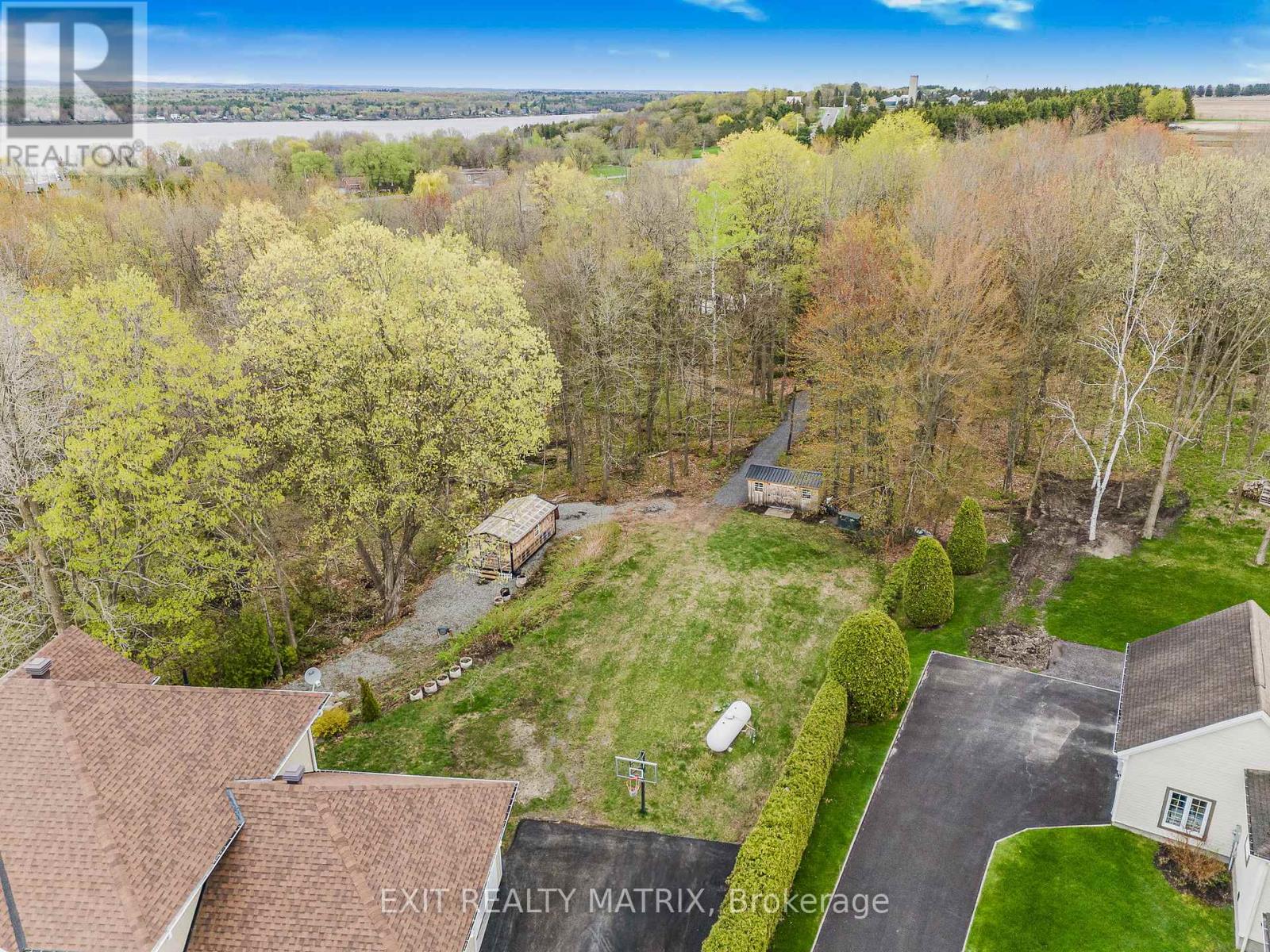 5 - 64 Radstock Lane