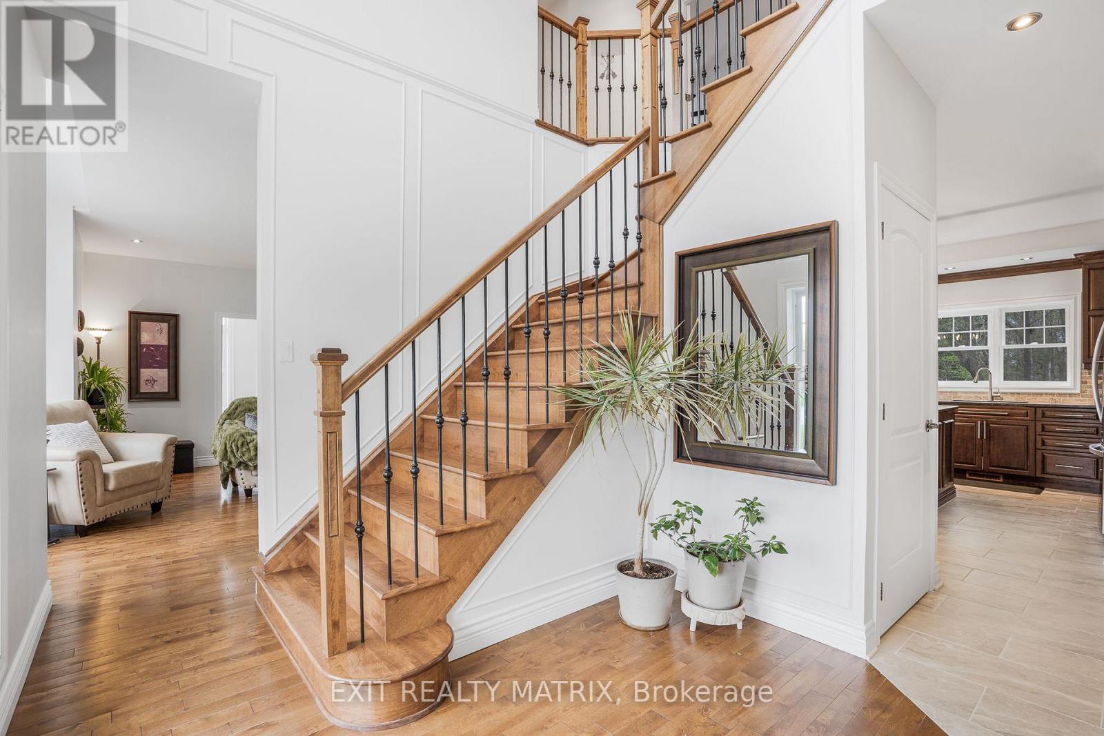 5 - 64 Radstock Lane