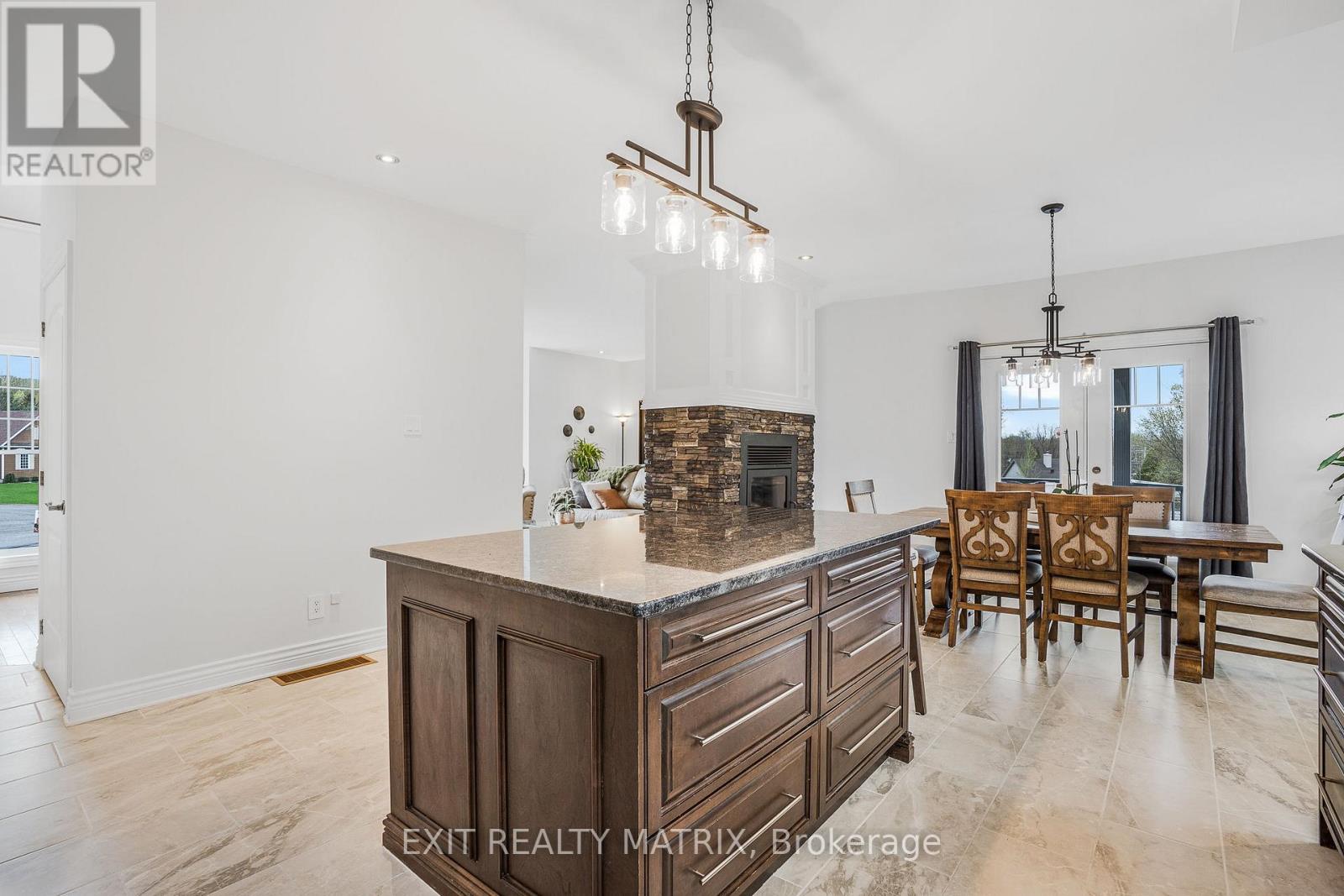 5 - 64 Radstock Lane