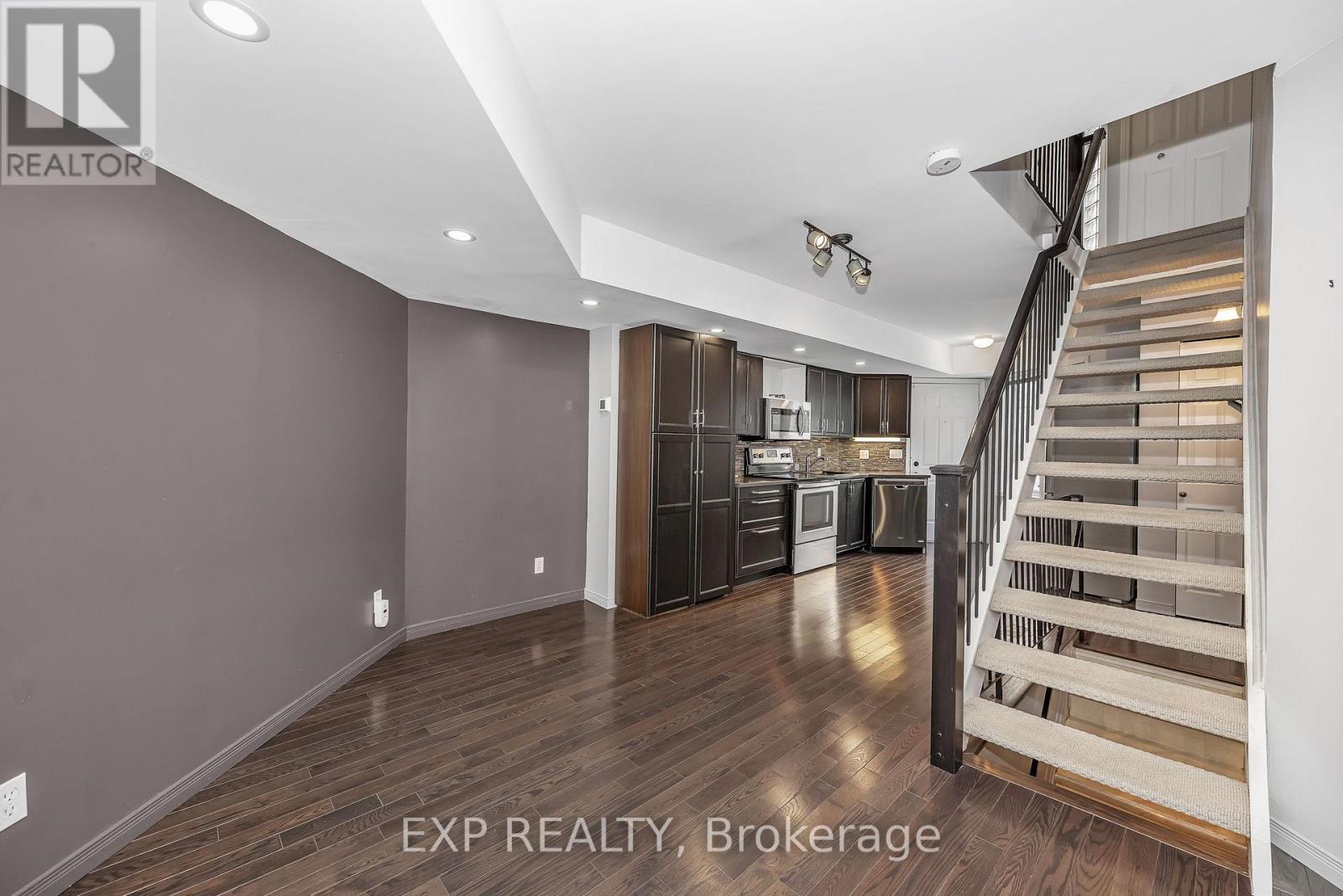 2 - 518 Lisgar Street