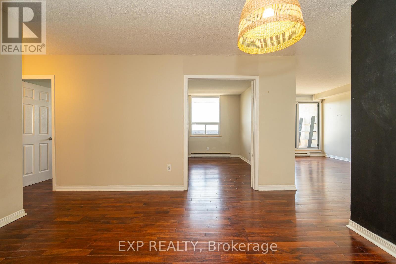 2107 - 900 Dynes Road