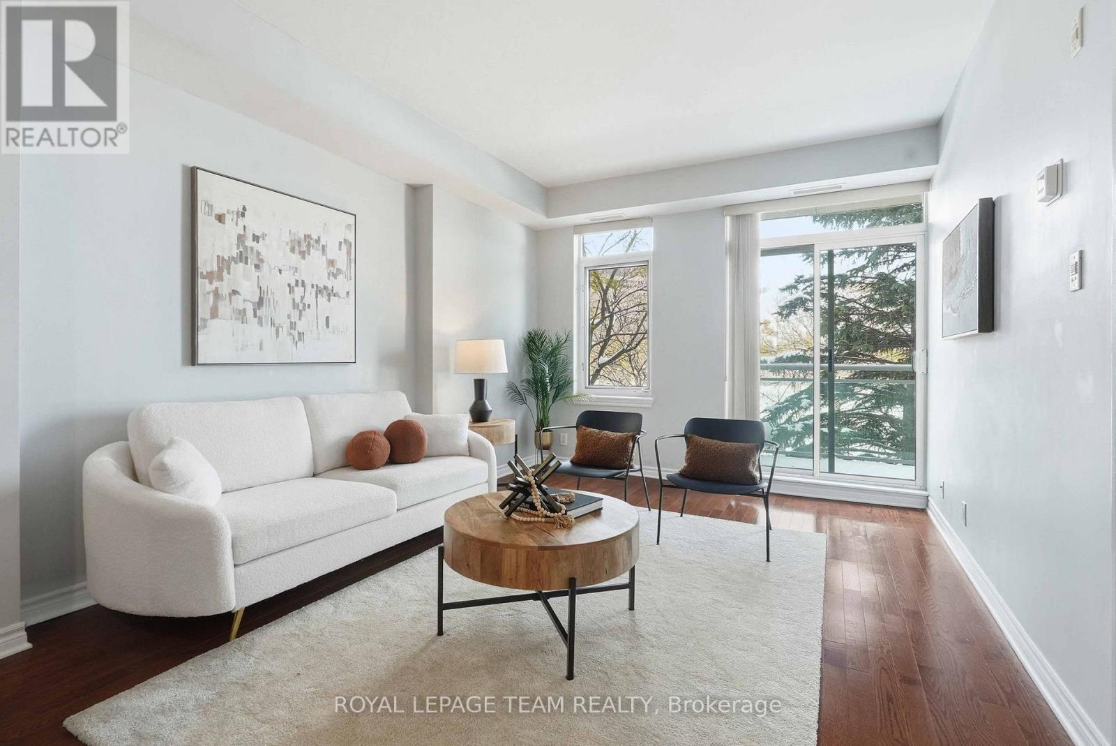 217 - 205 Bolton Street