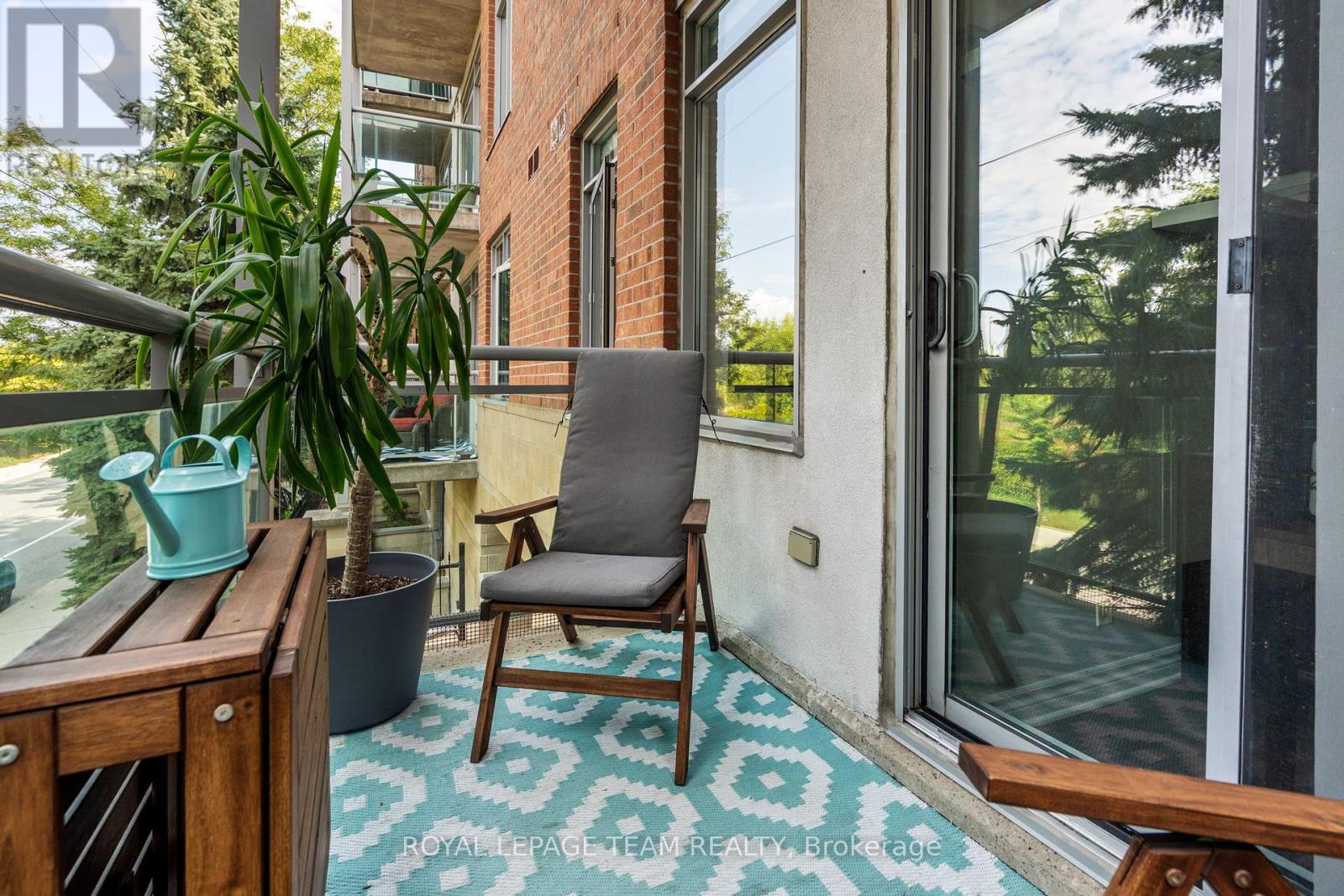 217 - 205 Bolton Street