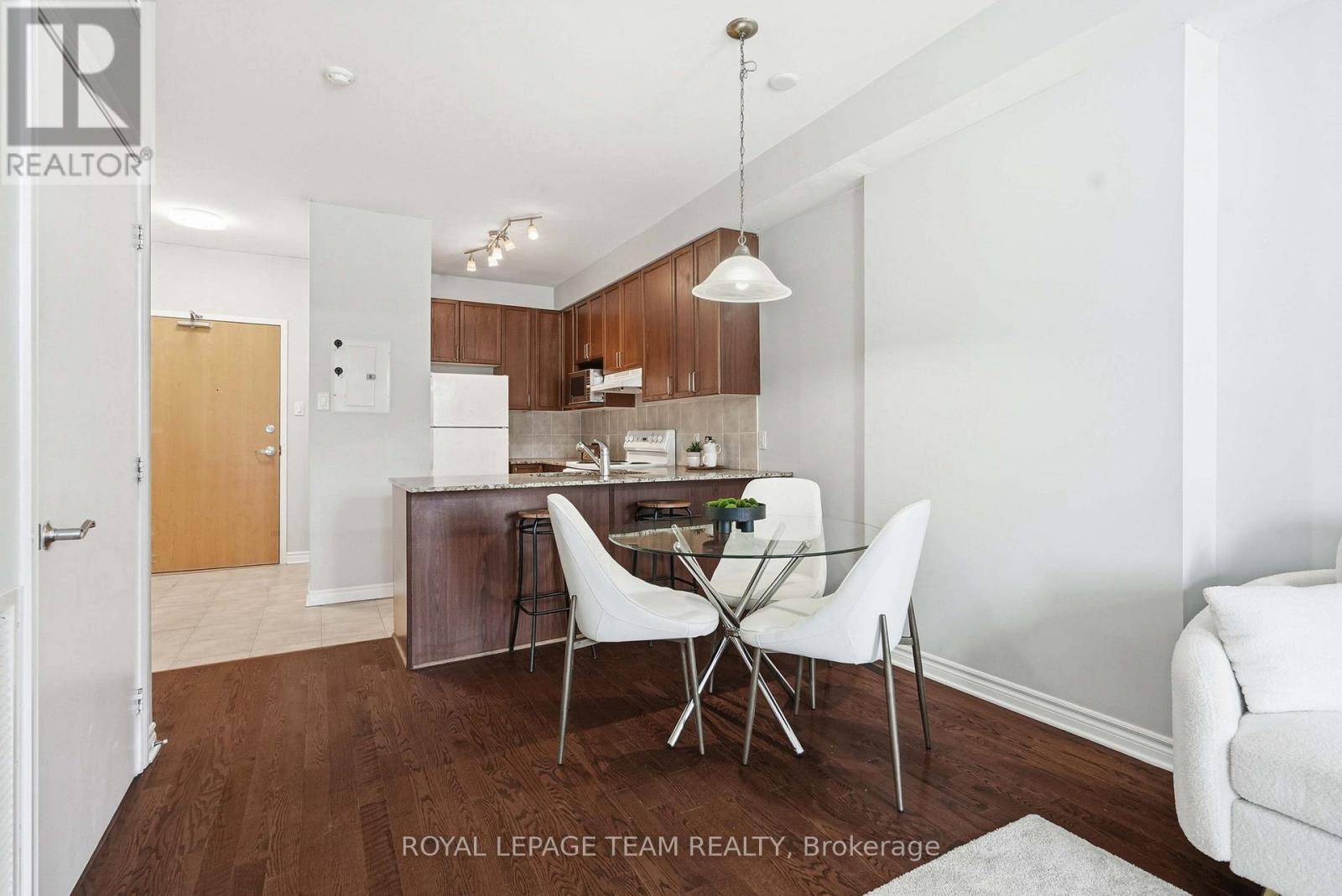 217 - 205 Bolton Street