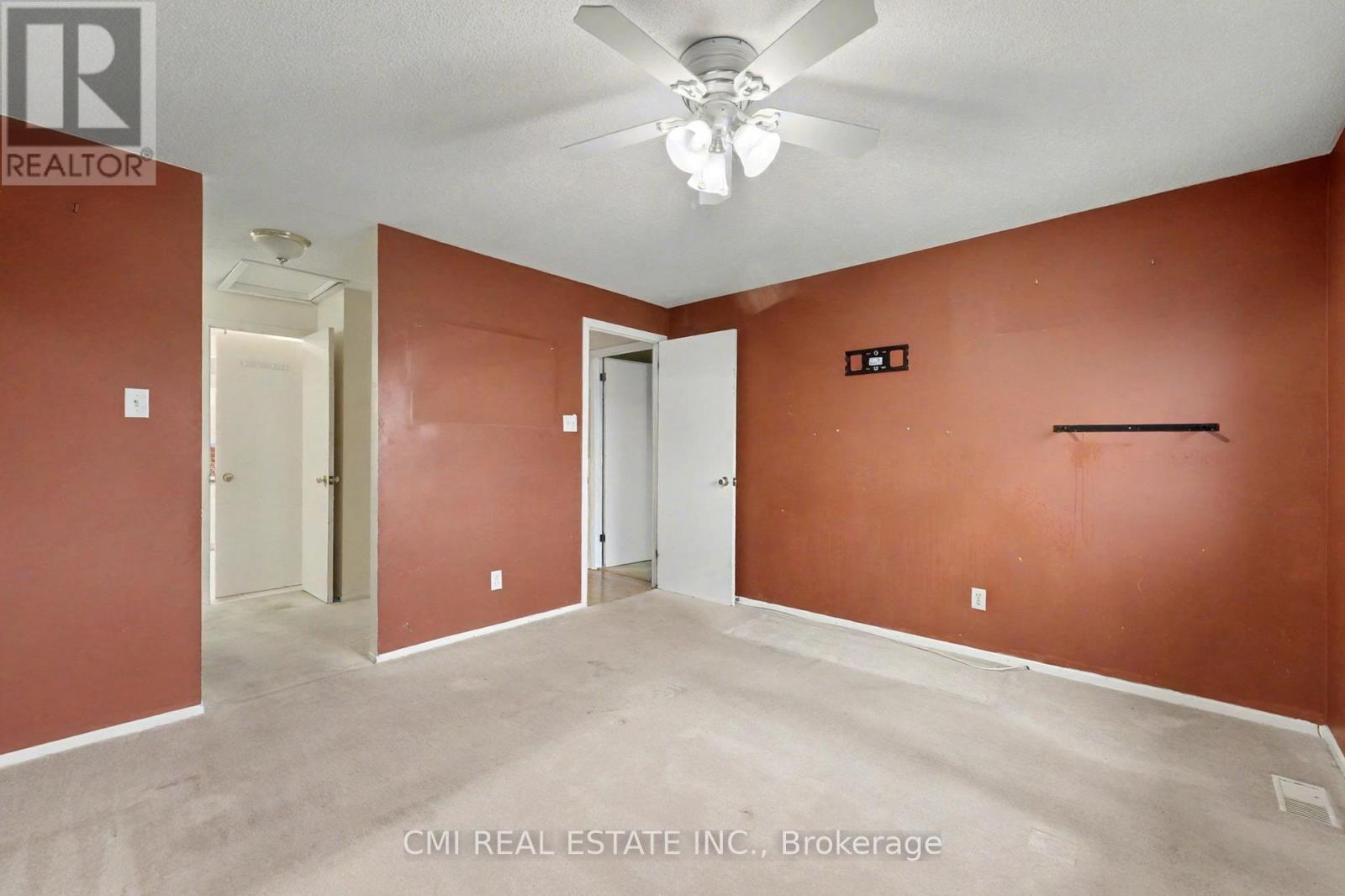 879 Beauclaire Drive