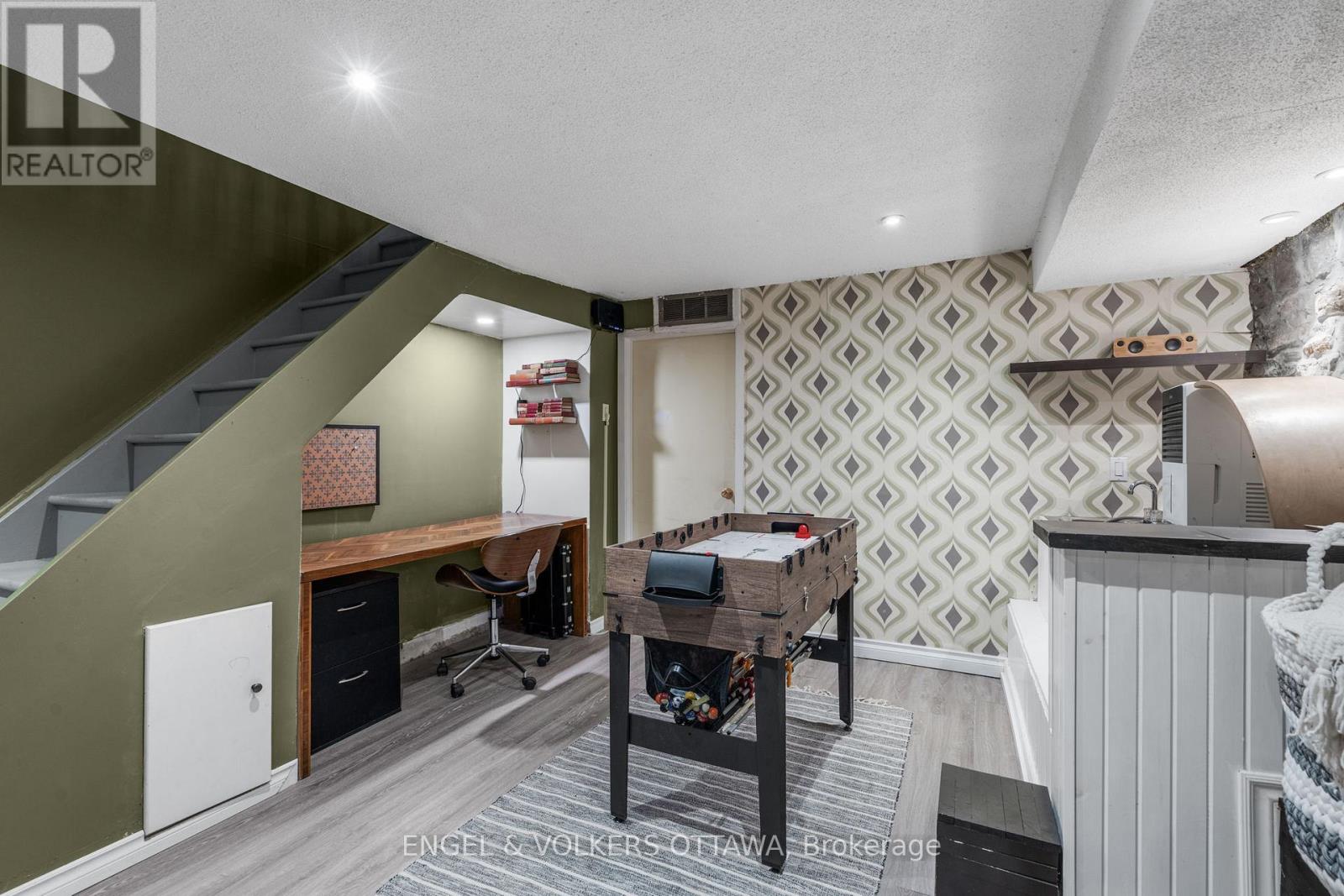 2 Lower Charlotte Street