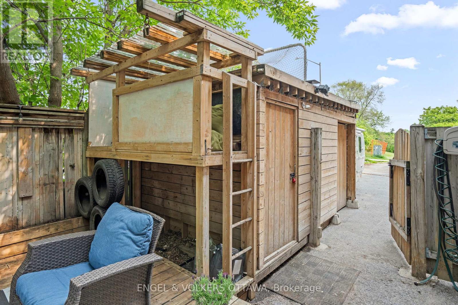 2 Lower Charlotte Street