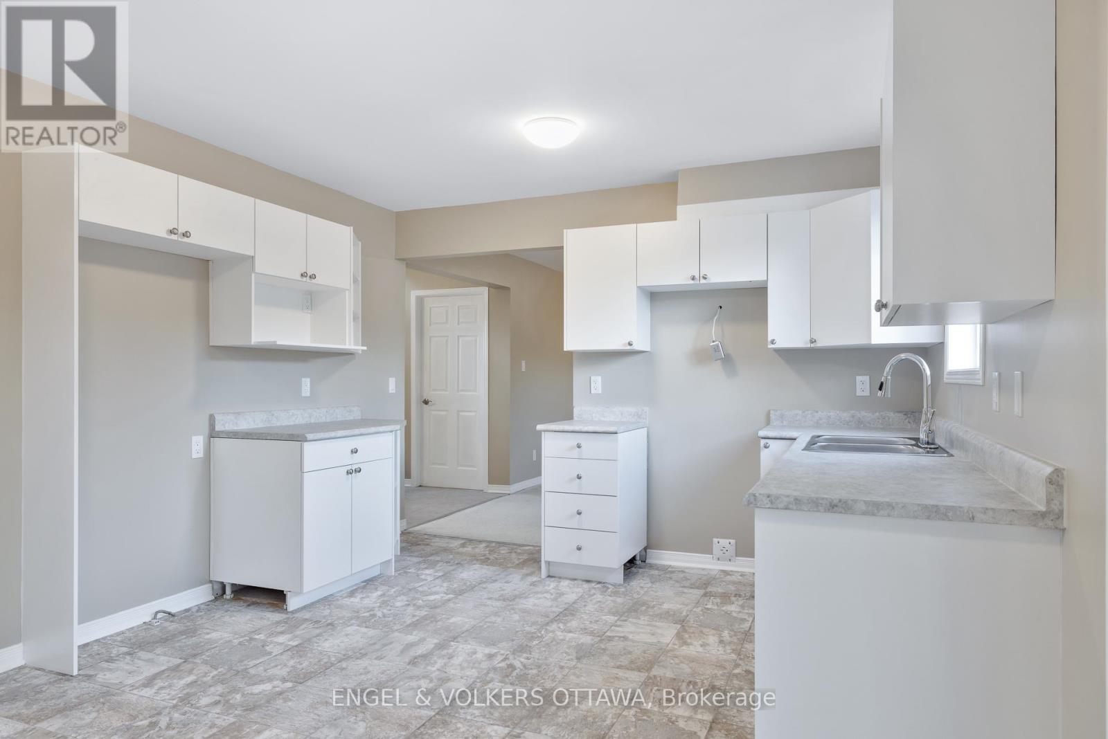 26 Carleton Cathcart Street