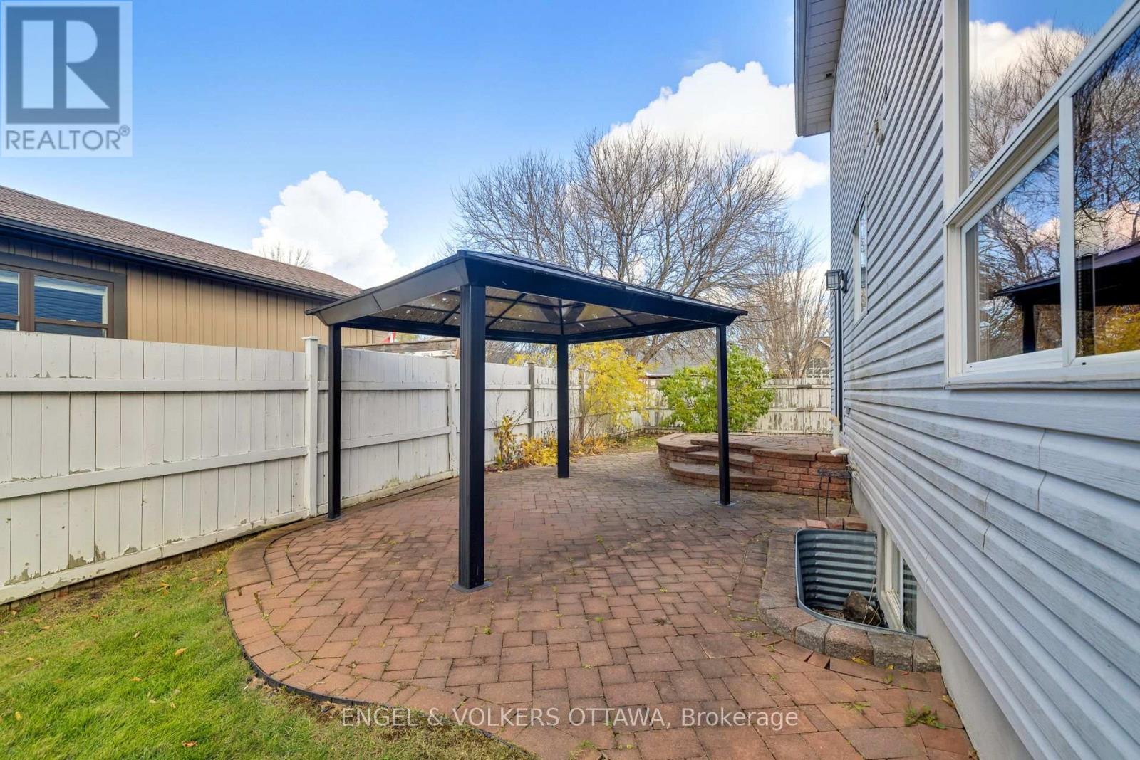 26 Carleton Cathcart Street