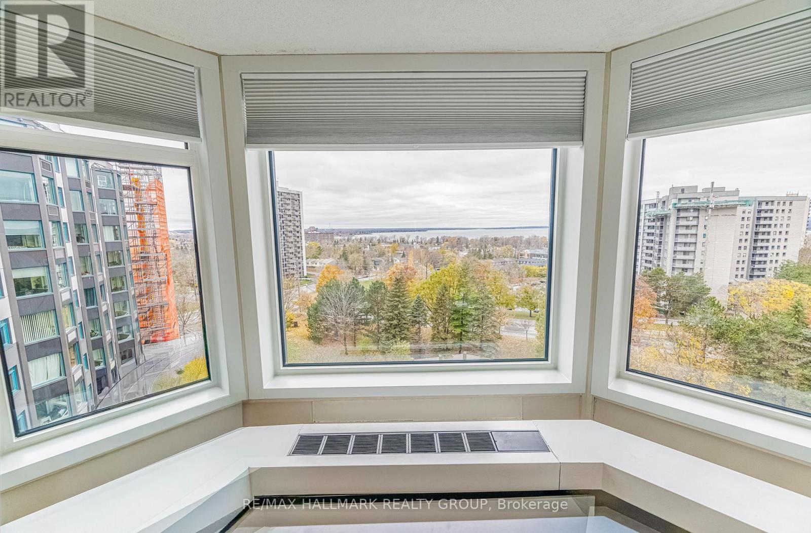 902 - 1025 Grenon Avenue