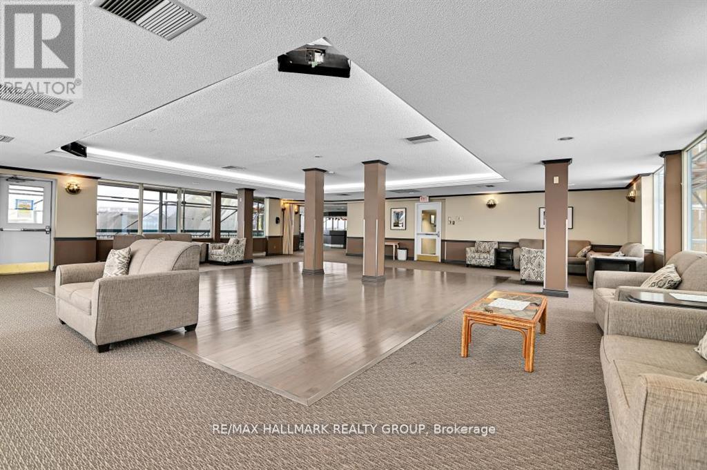 902 - 1025 Grenon Avenue