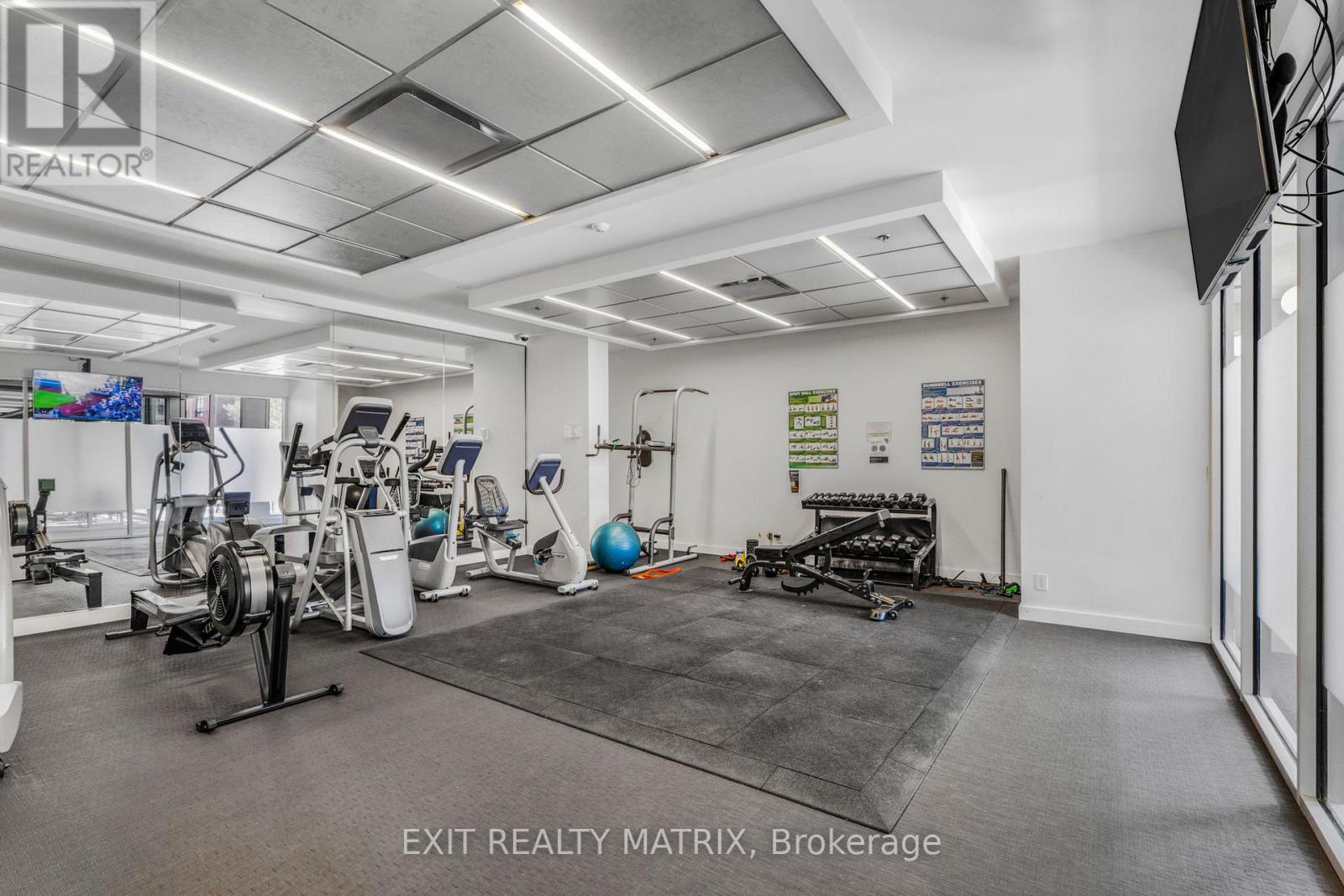 749 - 340 Mcleod Street