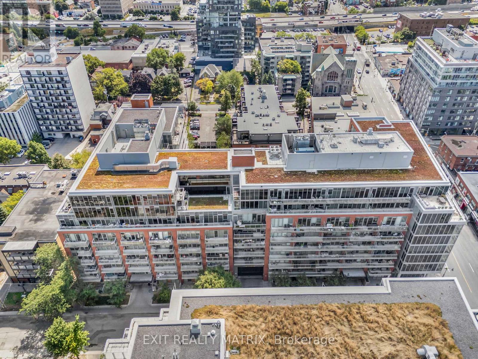 749 - 340 Mcleod Street