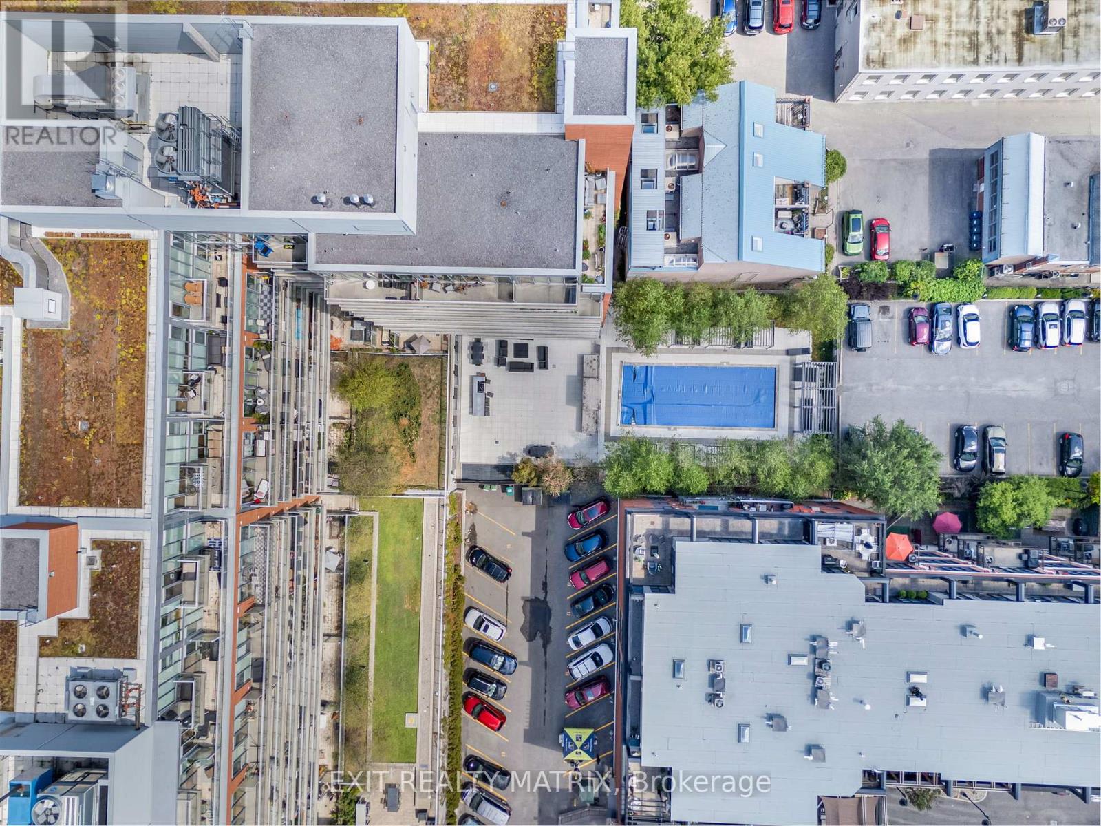 749 - 340 Mcleod Street