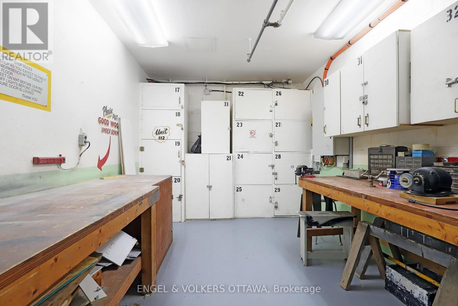 814 - 3100 Carling Avenue