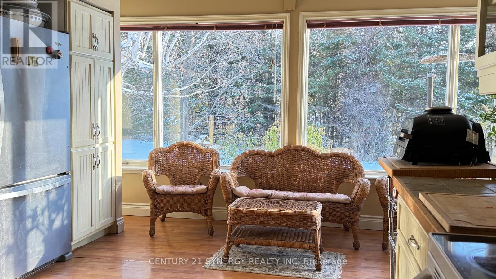 3042 Dangerfield Road W