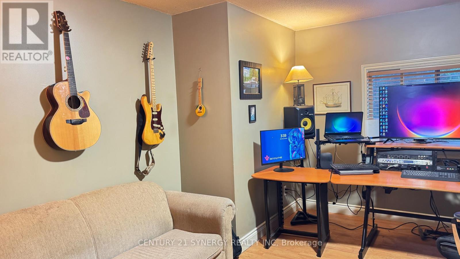 3042 Dangerfield Road W