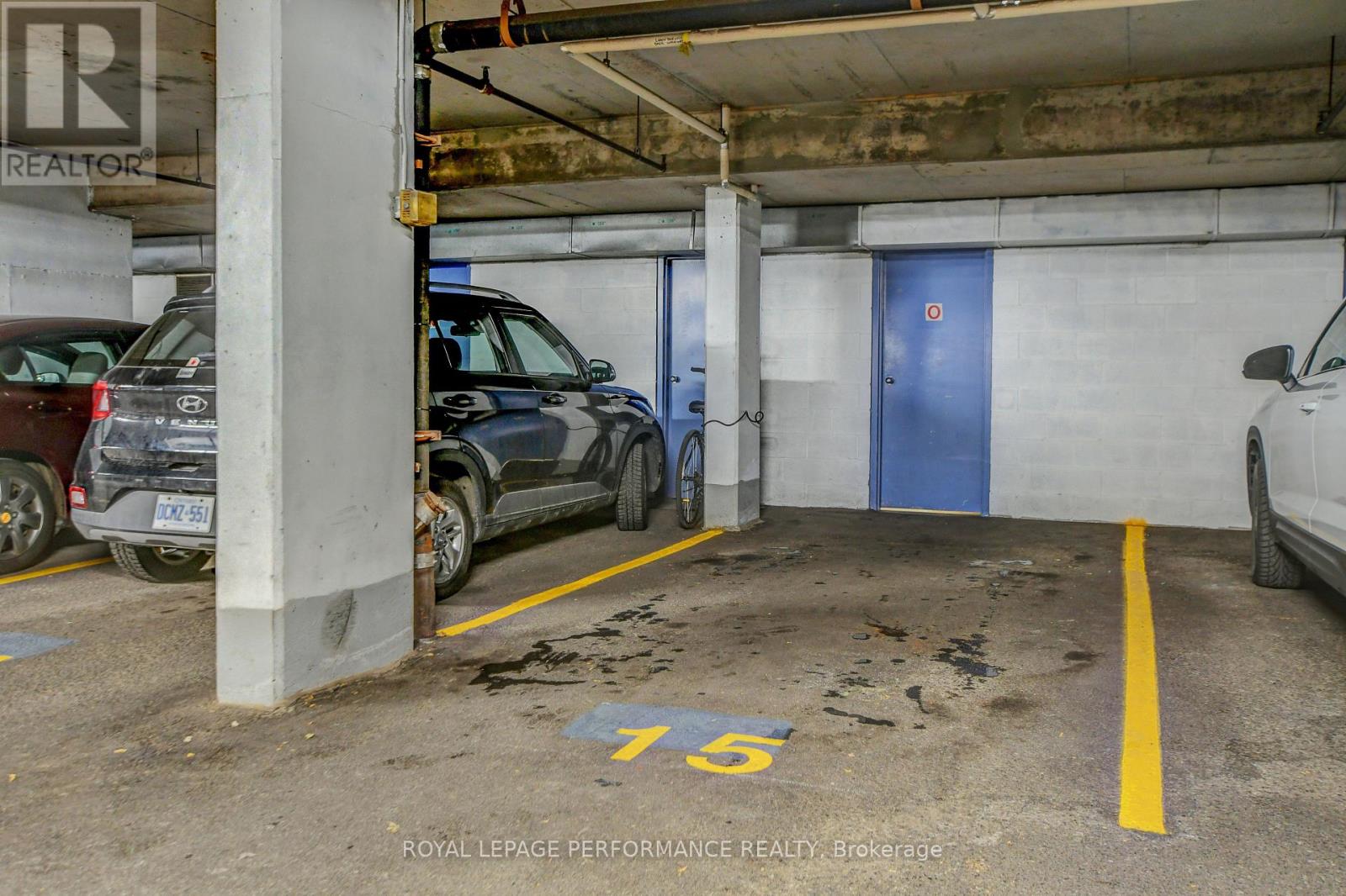 202 - 320 Crichton Street