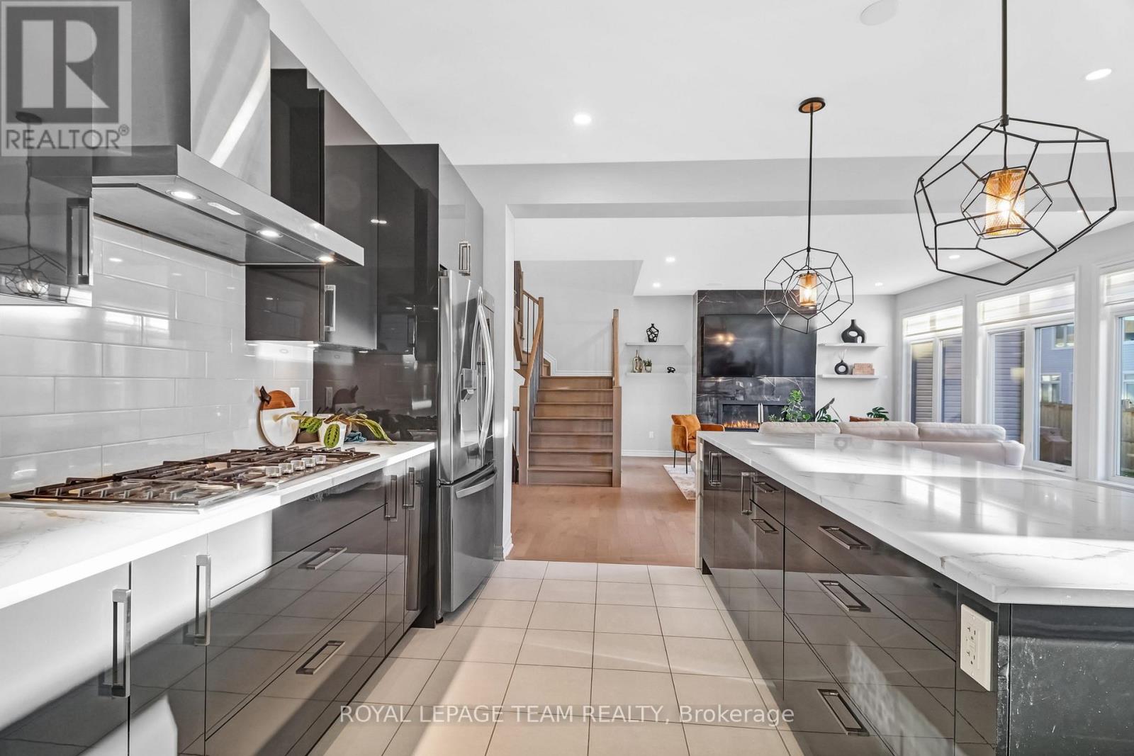 711 Moonflower Crescent