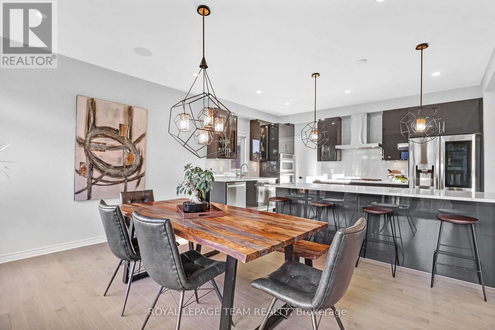 711 Moonflower Crescent